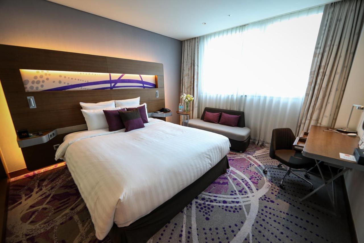 Novotel Ambassador Сувон Екстериор снимка