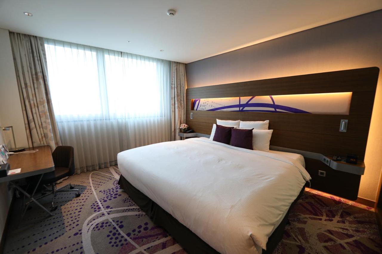 Novotel Ambassador Сувон Екстериор снимка