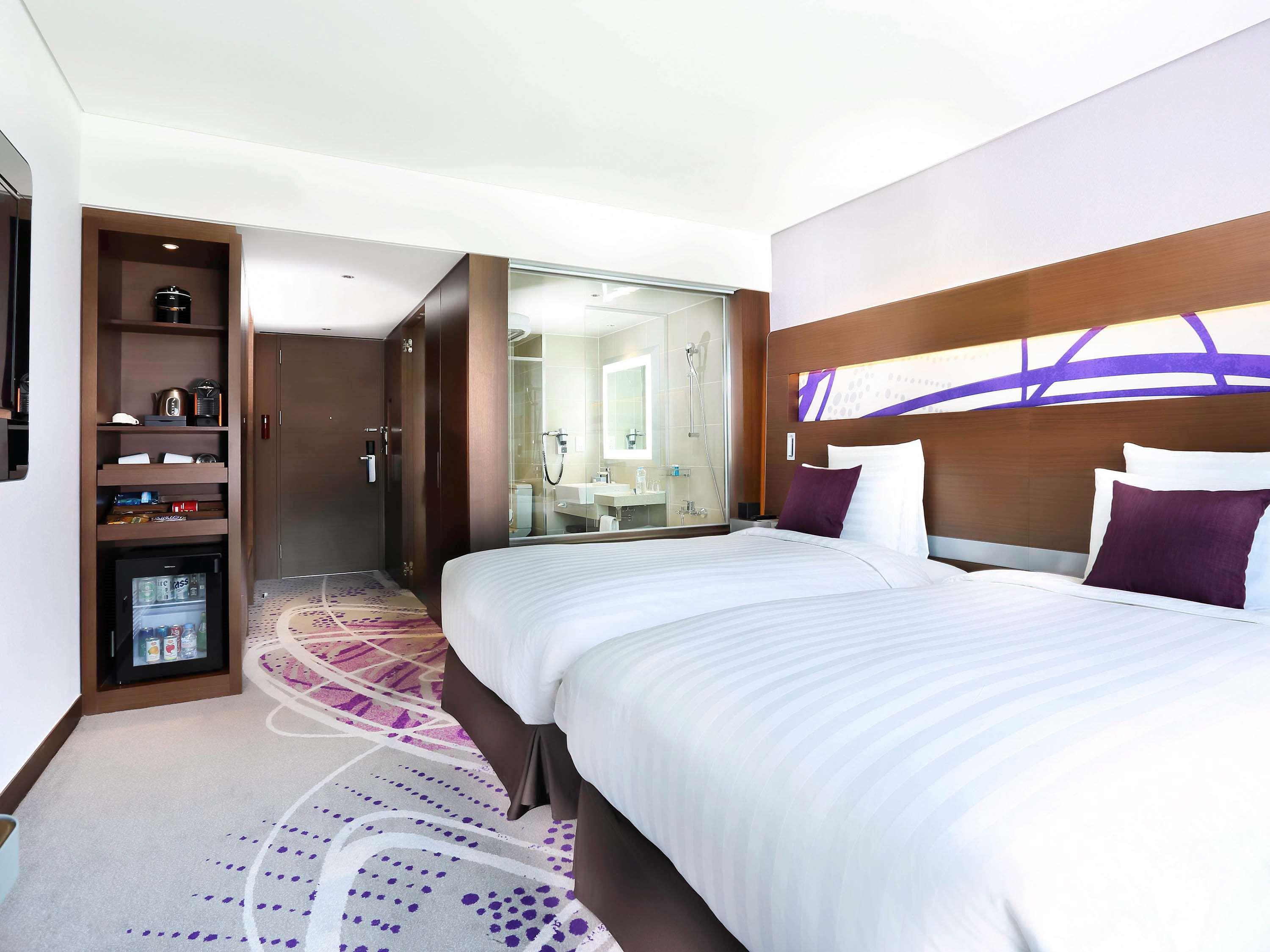Novotel Ambassador Сувон Екстериор снимка