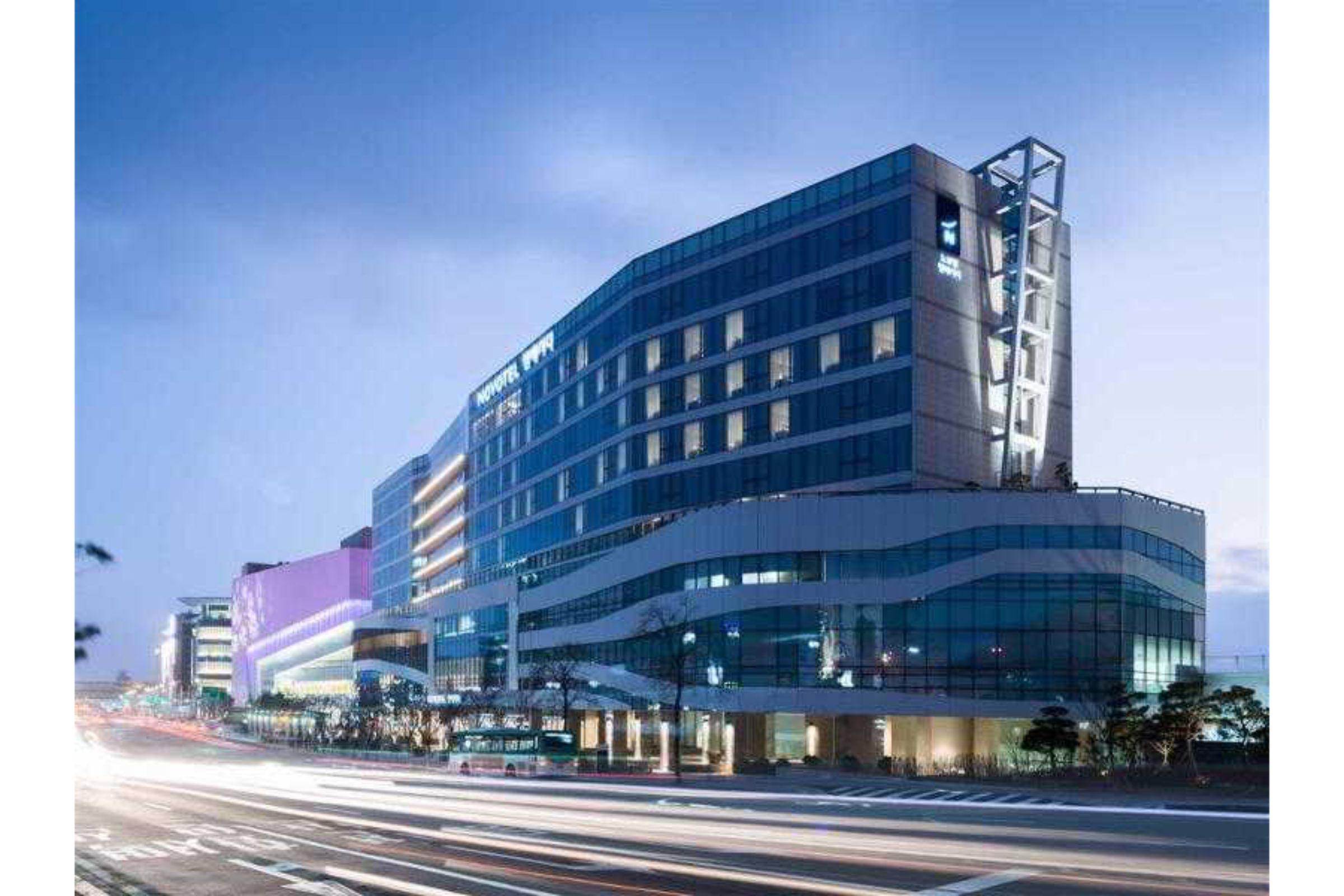 Novotel Ambassador Сувон Екстериор снимка