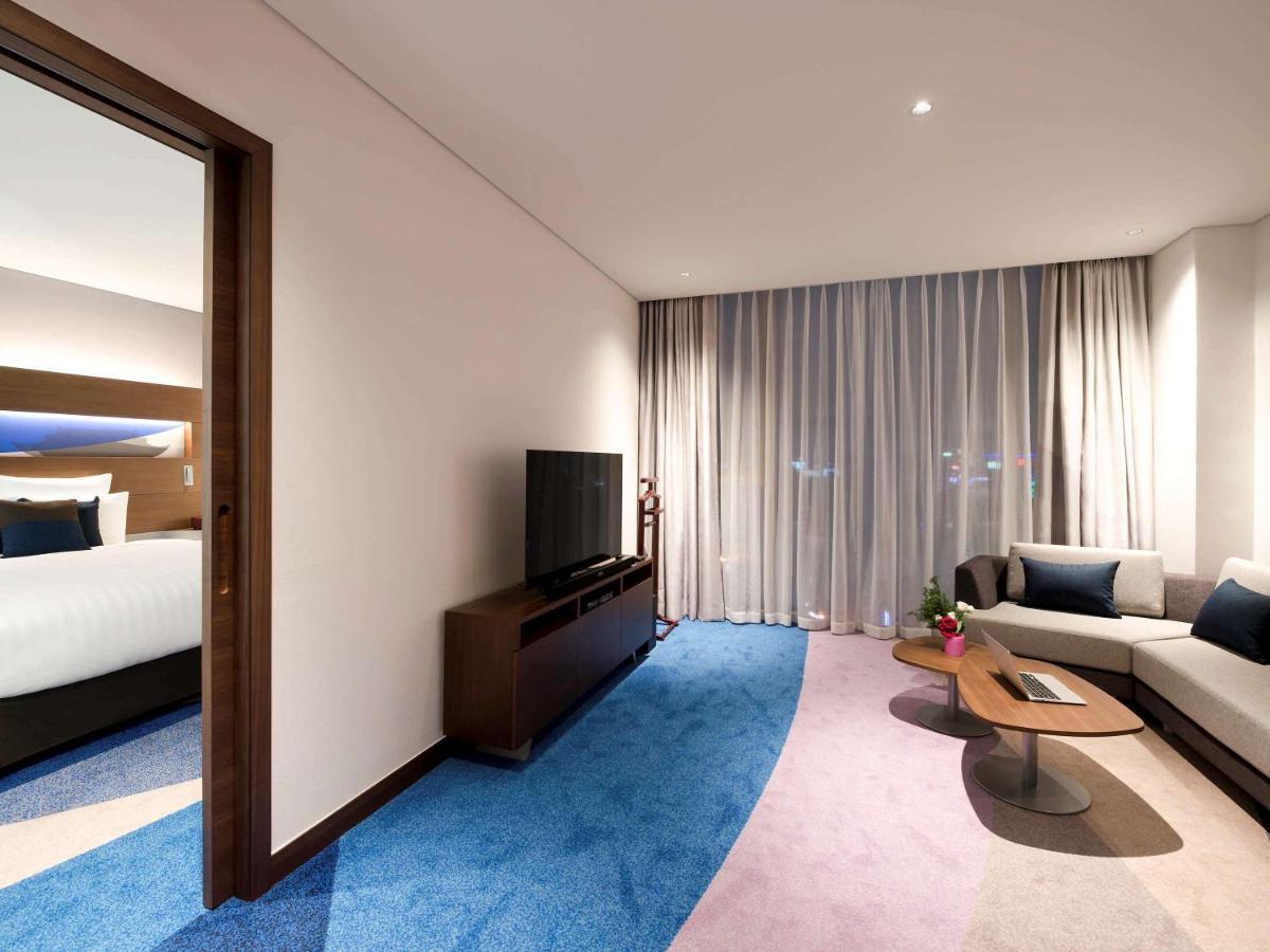 Novotel Ambassador Сувон Екстериор снимка